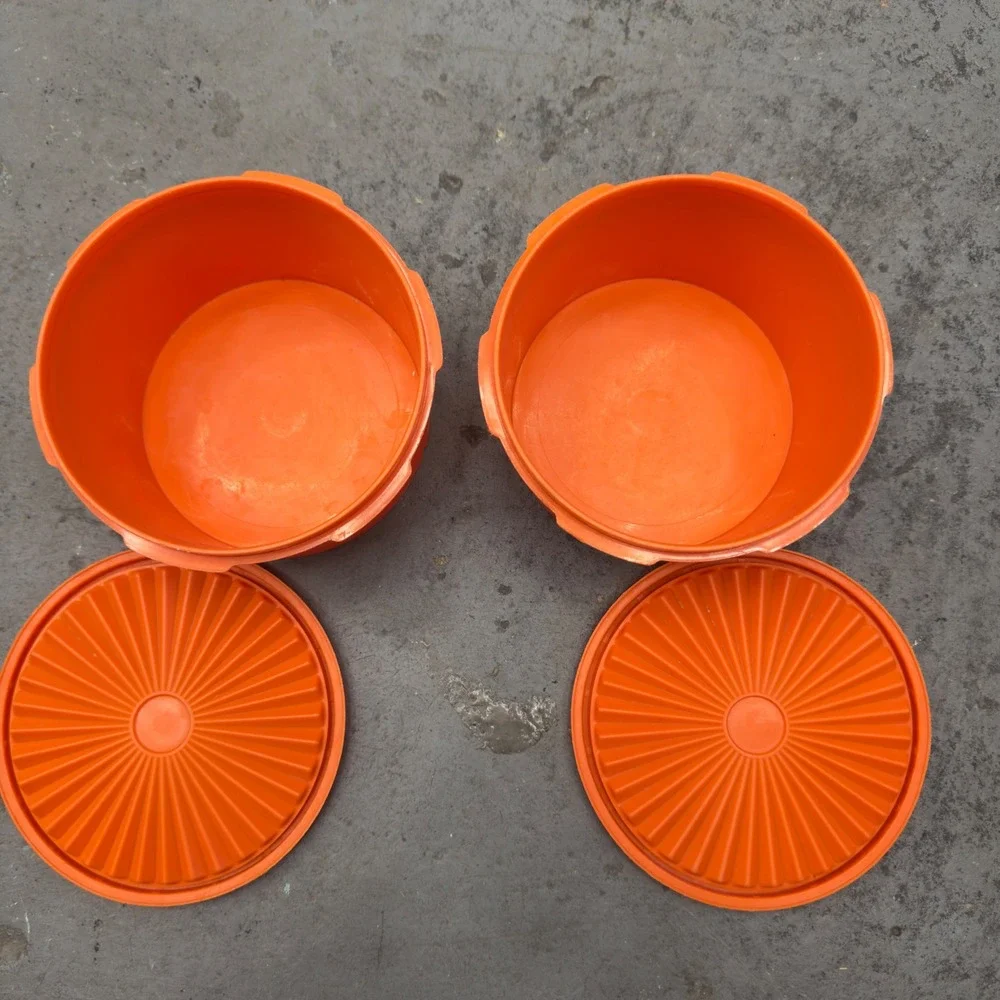 Tupperware vintage servalier